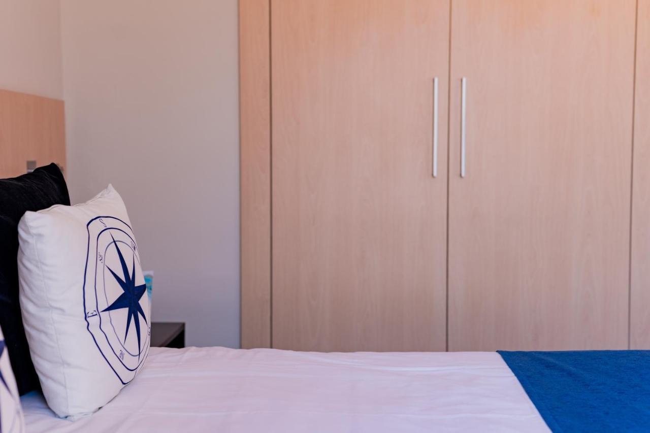 Hotel Aubi Сан-Антонио-де-Калонже Экстерьер фото